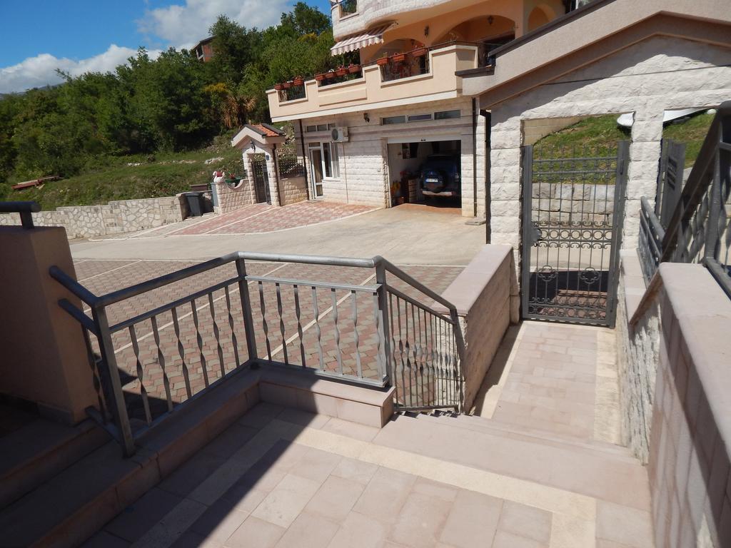 Apartmani Zona Sveti Stefan Zewnętrze zdjęcie